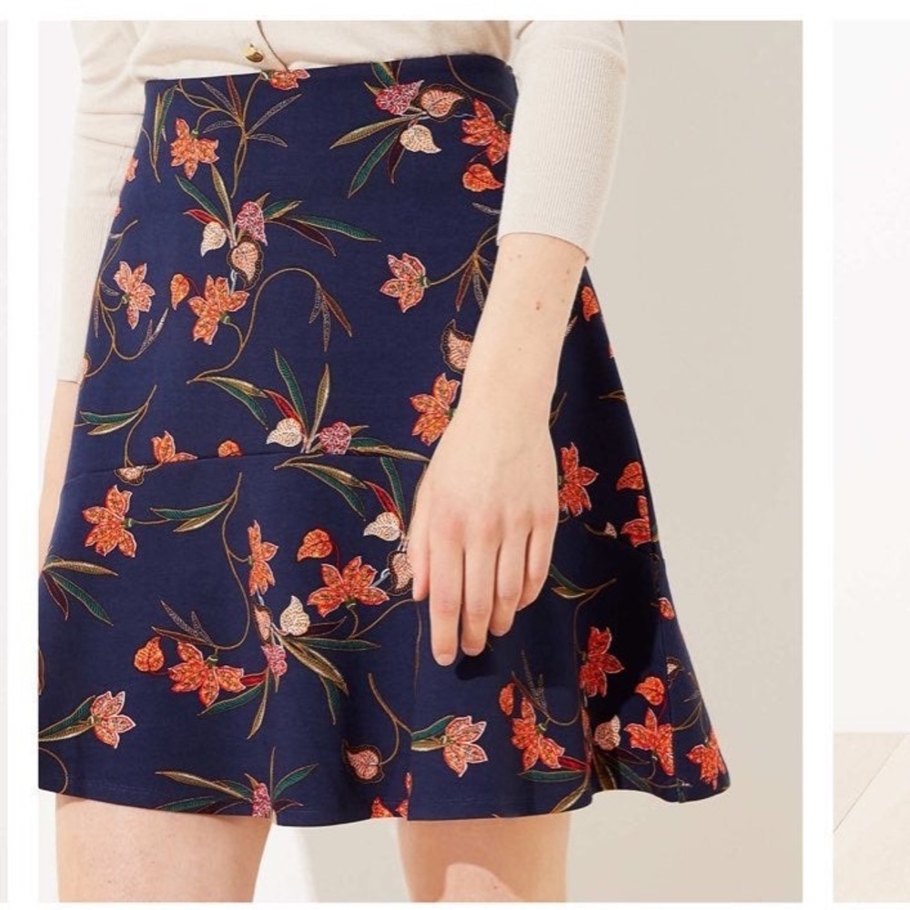LOFT - Floral Ponte Flippy Skirt - Picture 3 of 7